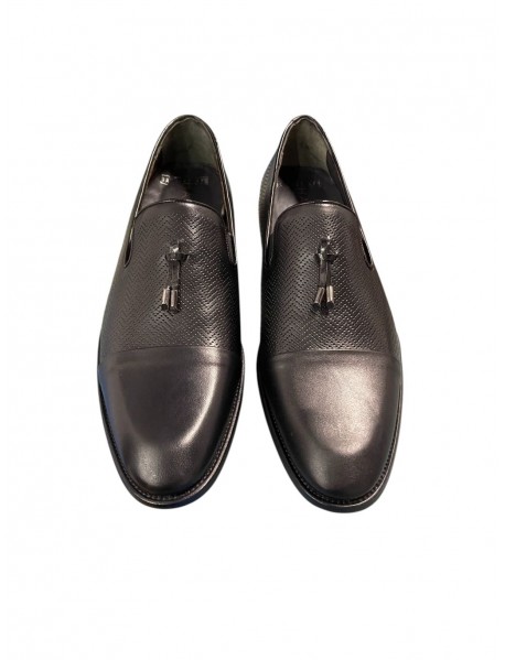BLACK LEATHER SLIP-ON TOE CAP SHOES