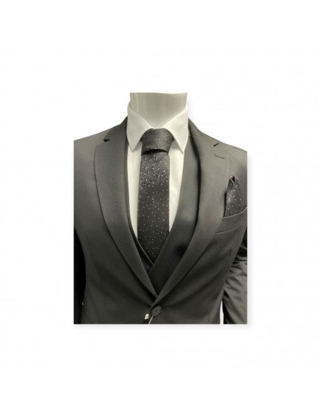 BLACK & WHITE  FLORAL TIE & POCKET SQUARE