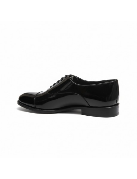 BLACK PATENT OXFORD TOE CAP
